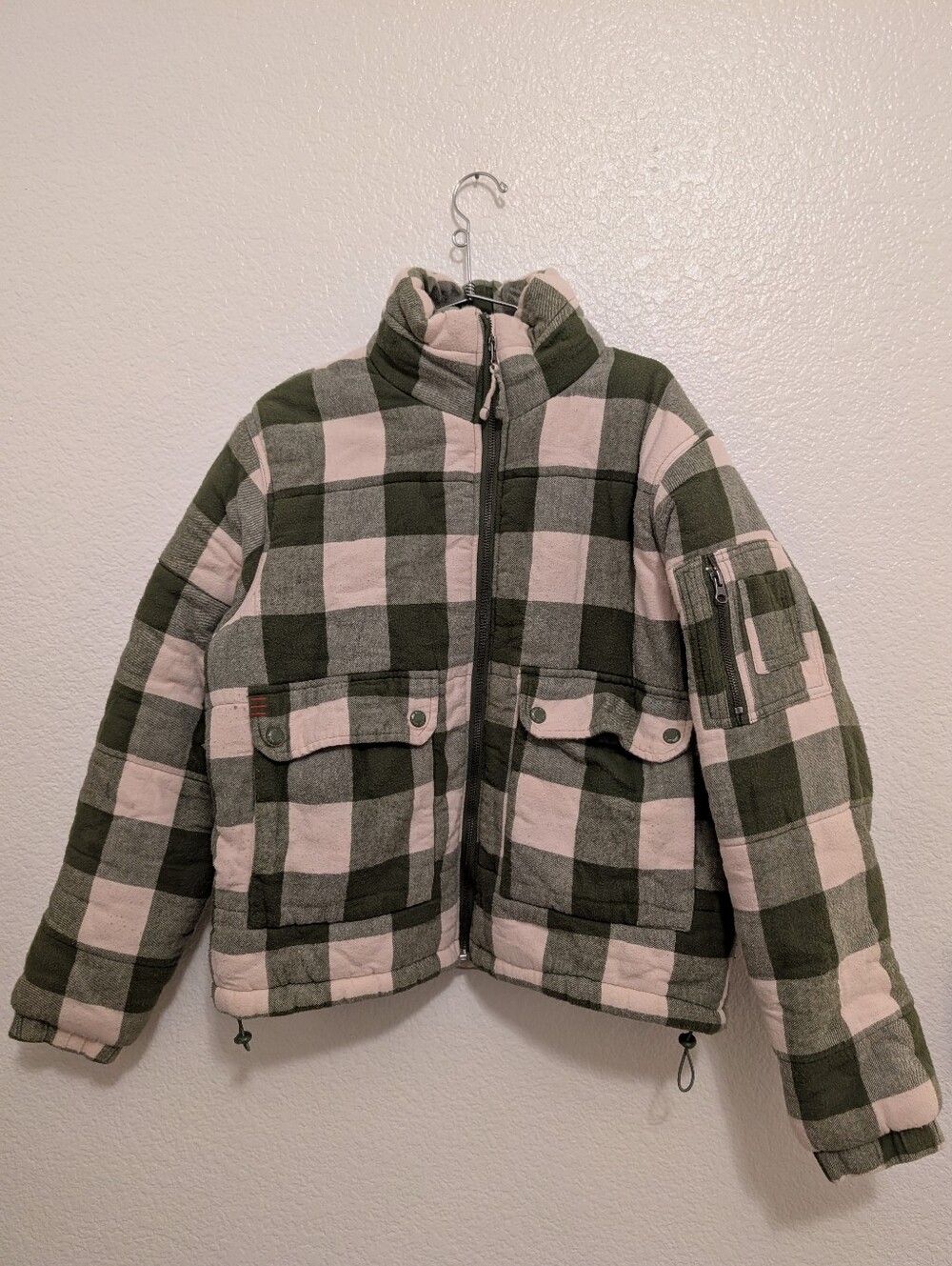 BDG Dixie Flannel Puffer Jacket Medium